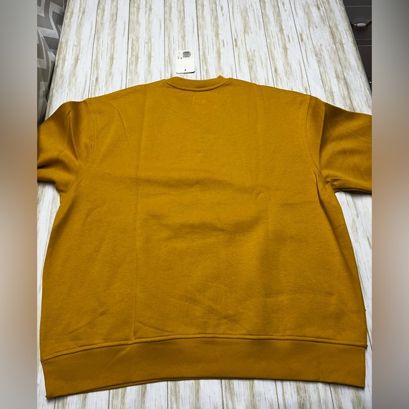NWT Levi’s Men Crewneck Relaxed Fit Sweatshirt in Gold Size XL - Picture 6 of 9